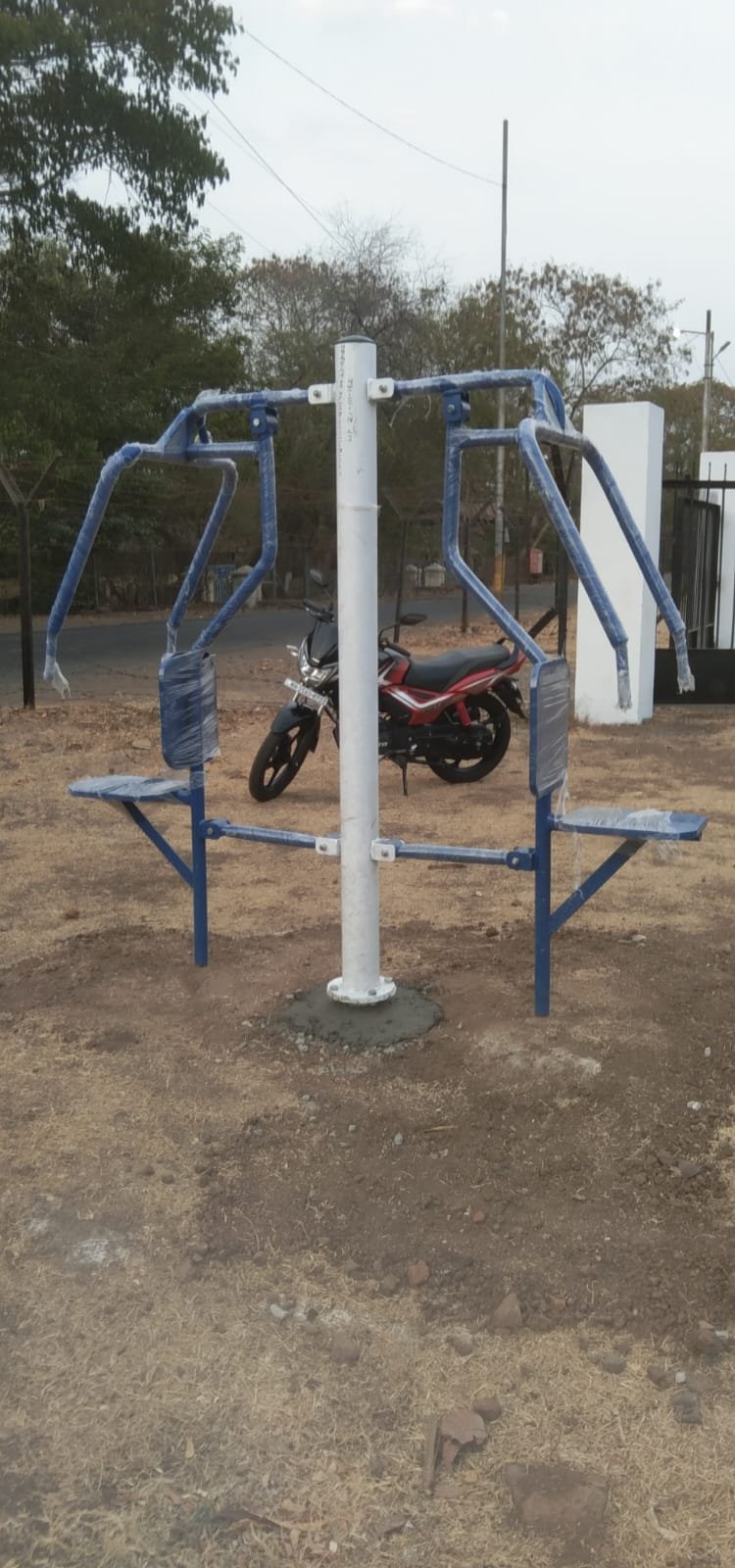Double Chest Press View 4